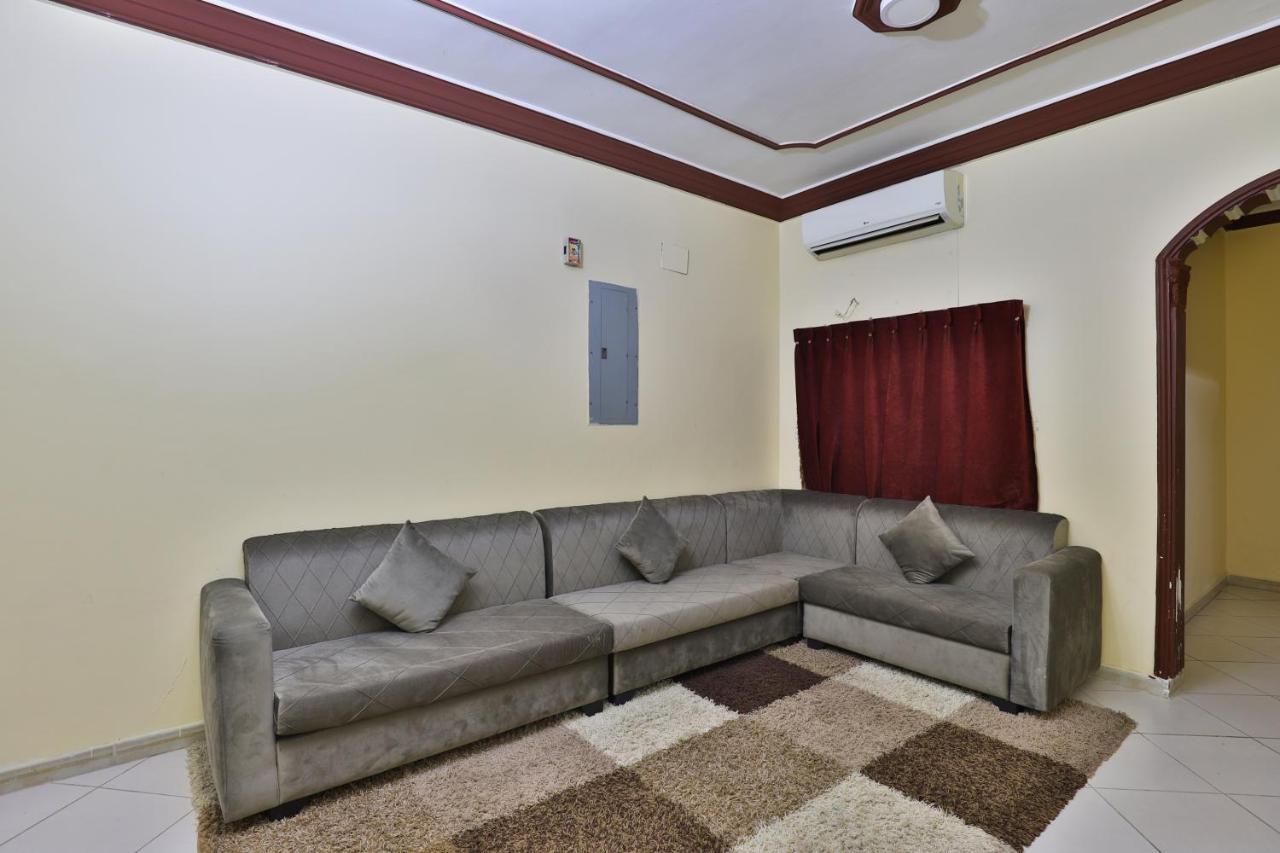 Oyo 277 Al Tamayoz Al Raqi Furnished Units 3 Джеда Екстериор снимка