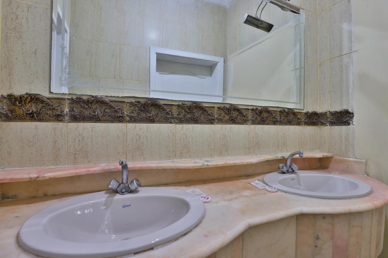 Oyo 277 Al Tamayoz Al Raqi Furnished Units 3 Джеда Екстериор снимка