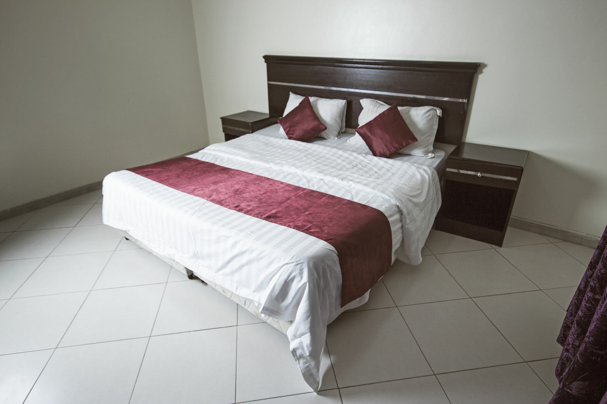 Oyo 277 Al Tamayoz Al Raqi Furnished Units 3 Джеда Екстериор снимка